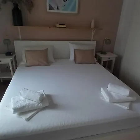 Apartment Mary Of Mira - Free Parking - 2bd - Self Check In *