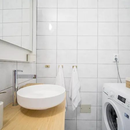 Mary Of Mira - Free Parking - 2bd - Self Check In