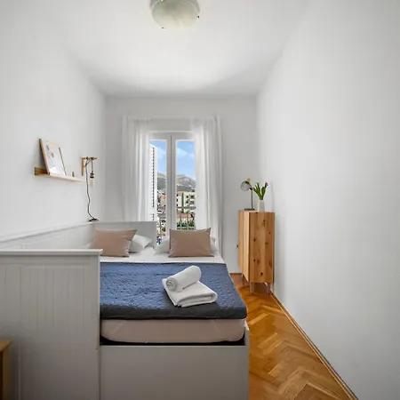 Mary Of Mira - Free Parking - 2bd - Self Check In Apartman Split