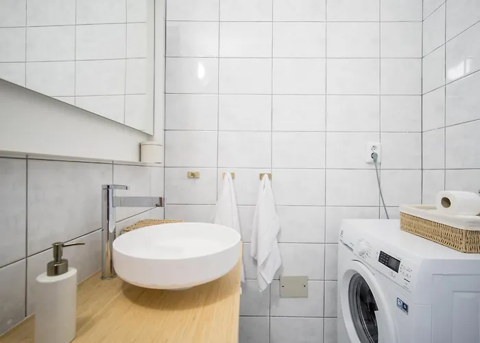 Mary Of Mira - Free Parking - 2bd - Self Check In