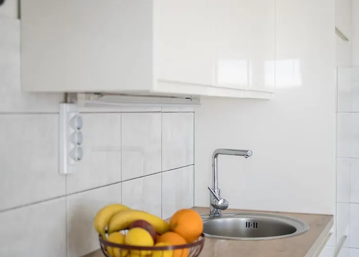 Apartment Mary Of Mira - Free Parking - 2bd - Self Check In *