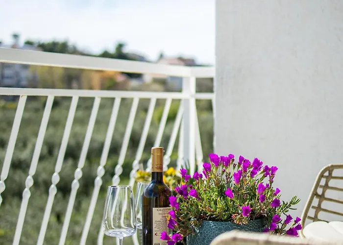 Mary Of Mira - Free Parking - 2bd - Self Check In * Split