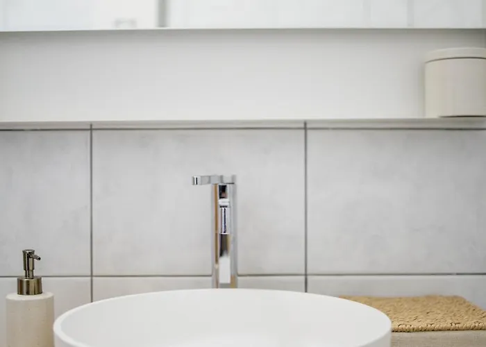 Mary Of Mira - Free Parking - 2bd - Self Check In