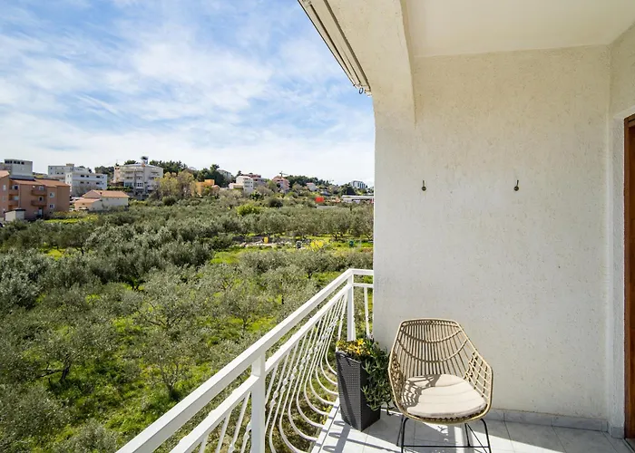 Mary Of Mira - Free Parking - 2bd - Self Check In